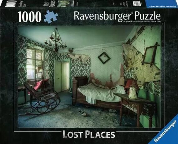 Lost Places: Crumbling Dreams